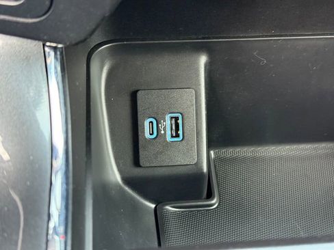 Used 2022 Ford F150 XLT w/ Equipment Group 302A High image 12