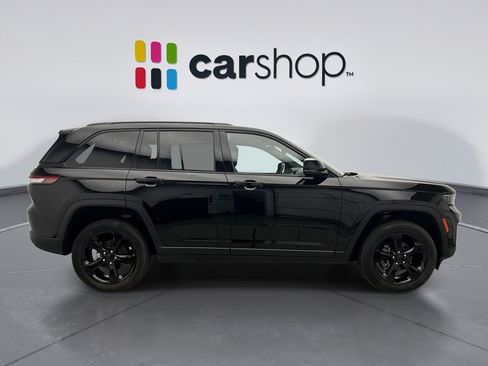 Used 2023 Jeep Grand Cherokee Altitude AWD/4WD image 6