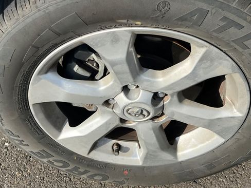 Used 2010 Toyota RAV4 Limited AWD/4WD image 10