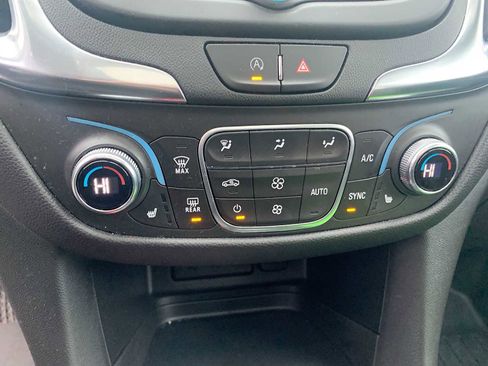 Certified 2022 Chevrolet Equinox LT image 17