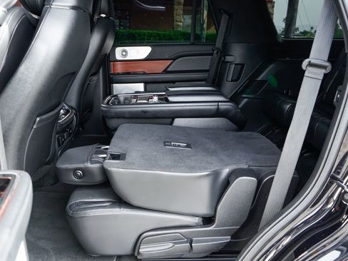 Used 2020 Lincoln Navigator Reserve w/ Equipment Group 208A Reserve image 39