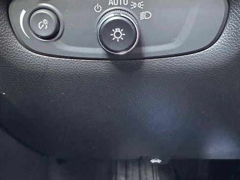 Used 2023 Chevrolet Traverse High Country AWD/4WD image 29