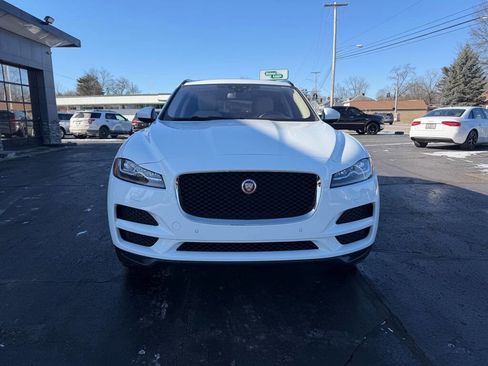 Used 2017 Jaguar F-PACE Prestige image 8