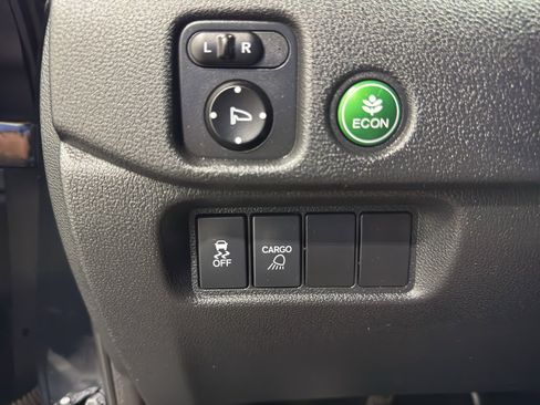 Used 2017 Honda Ridgeline Sport image 24