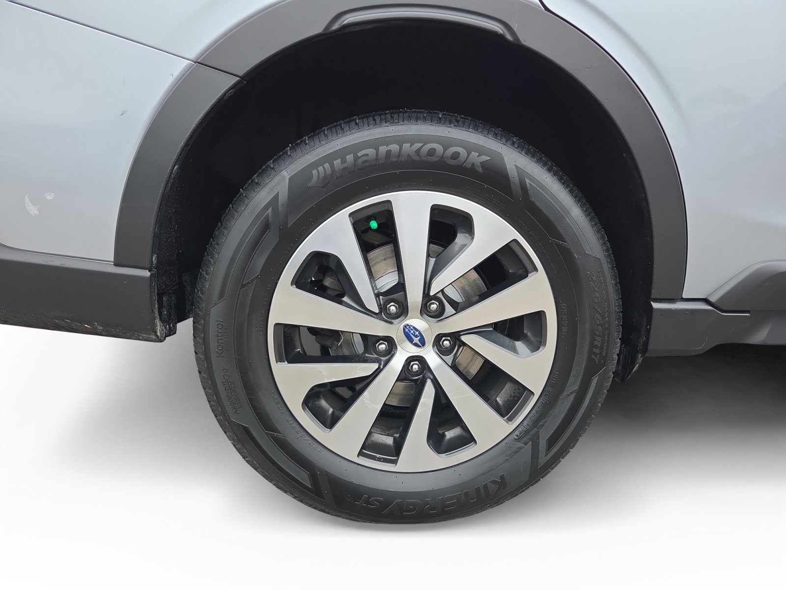 Used 2021 Subaru Outback Premium AWD/4WD image 16