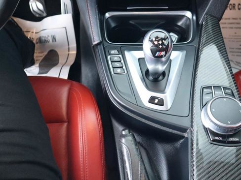 Used 2018 BMW M3 RWD image 19