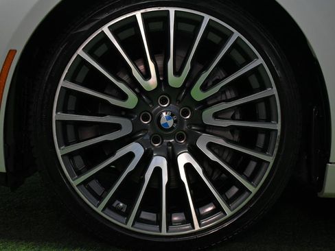 Used 2016 BMW 750i RWD image 6