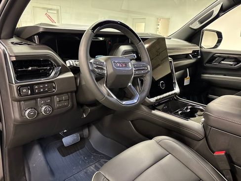 New 2026 GMC Yukon Elevation RWD image 28