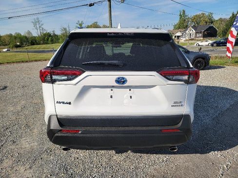 Used 2023 Toyota RAV4 XLE w/ Convenience Package image 4