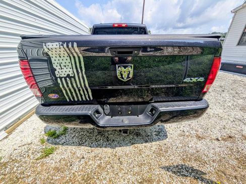 Used 2018 RAM 1500 Express w/ Express Value Package AWD/4WD image 15