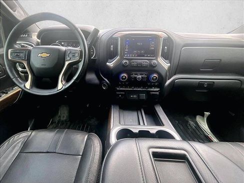 Used 2021 Chevrolet Silverado 1500 High Country w/ Technology Package RWD image 16