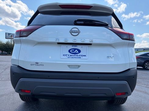 Used 2023 Nissan Rogue SV image 8
