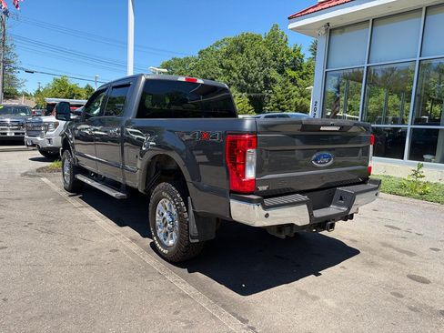 Used 2019 Ford F250 XLT w/ XLT Premium Package AWD/4WD image 10