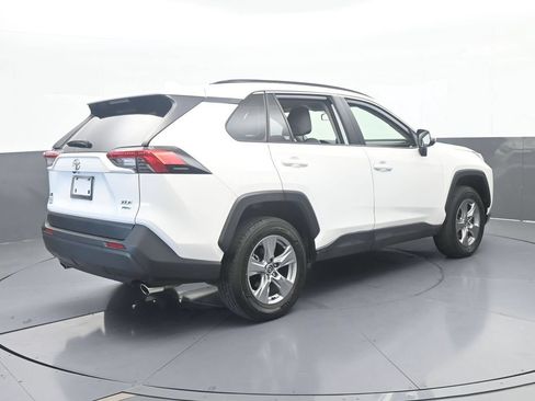Used 2024 Toyota RAV4 XLE AWD/4WD image 6
