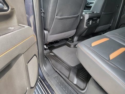 Used 2025 GMC Sierra 2500 AT4 w/ AT4 Premium Plus Package AWD/4WD image 13