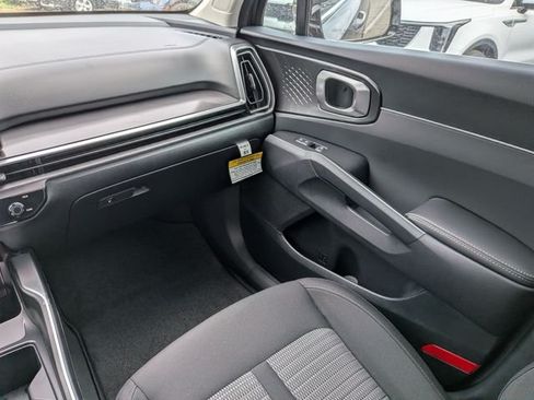 New 2026 Kia Sorento LX FWD image 19