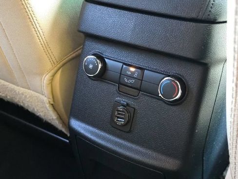 Used 2017 Ford Explorer FWD image 18