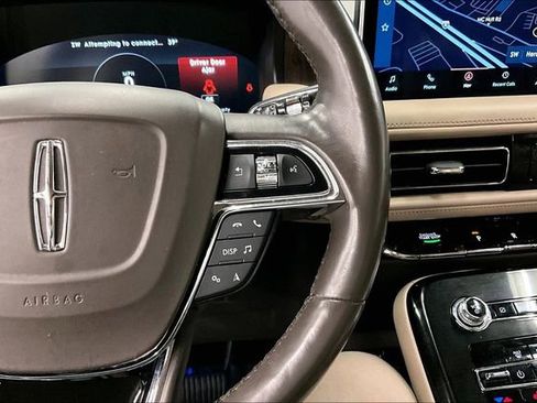 Used 2022 Lincoln Nautilus Reserve AWD/4WD image 27