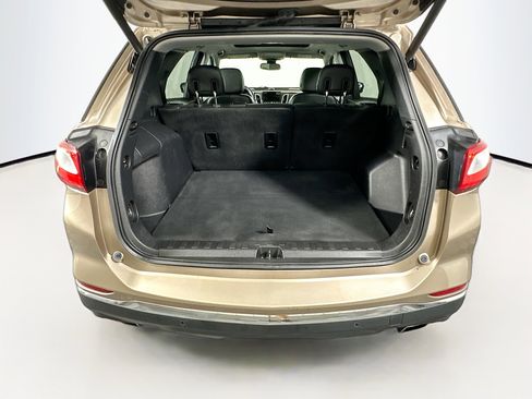 Used 2018 Chevrolet Equinox Premier image 30