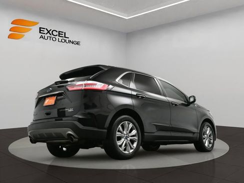 Used 2019 Ford Edge Titanium image 38
