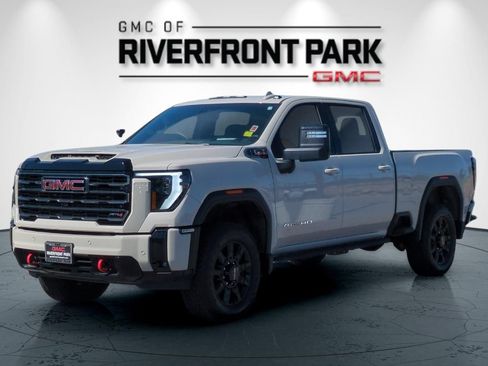 Used 2026 GMC Sierra 2500 AT4 w/ AT4 Premium Plus Package AWD/4WD image 7