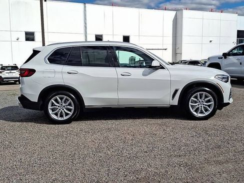 Used 2022 BMW X5 xDrive40i w/ Premium Package AWD/4WD image 11