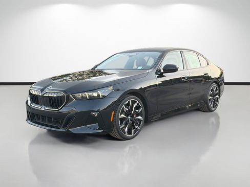 New 2027 BMW 530i w/ M Sport Package RWD image 7
