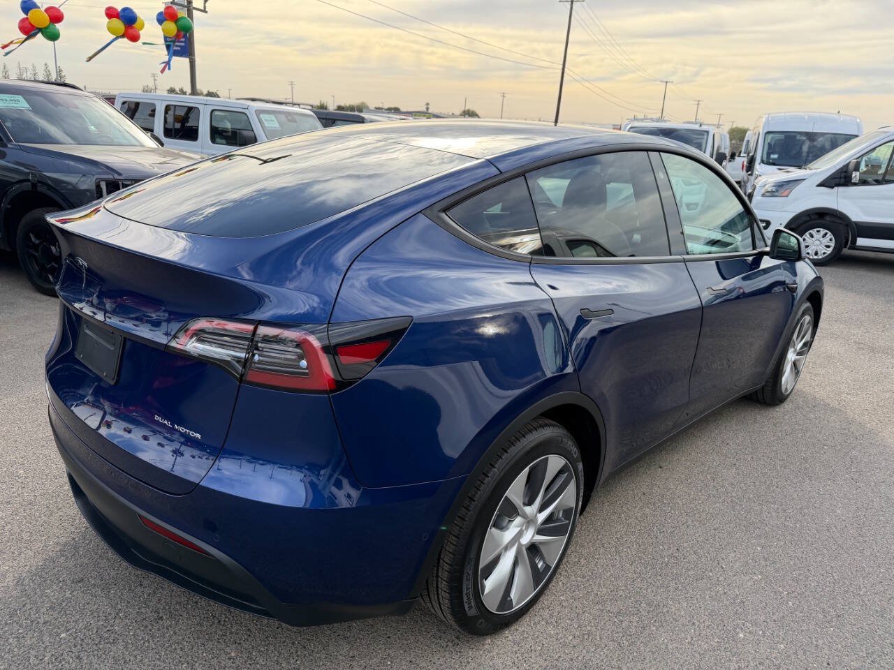Used 2021 Tesla Model Y Long Range AWD/4WD image 7