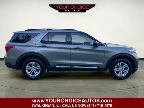 Used 2020 Ford Explorer XLT w/ Equipment Group 202A AWD/4WD image 6