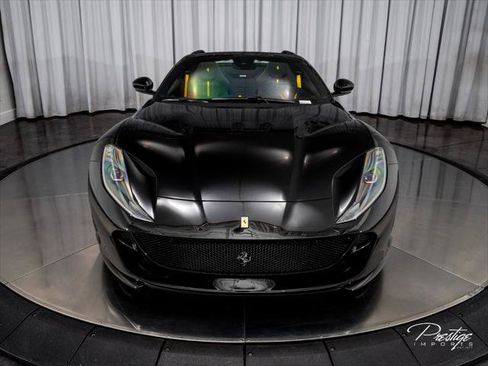 Used 2022 Ferrari 812 GTS RWD image 5