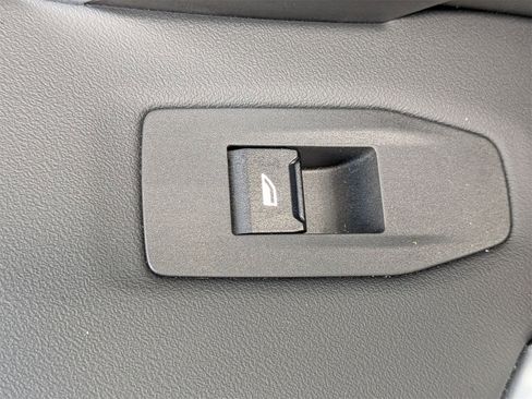 Used 2025 BMW X2 xDrive28i image 28