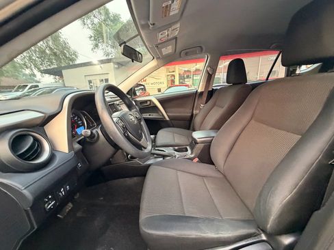 Used 2015 Toyota RAV4 LE AWD/4WD image 11
