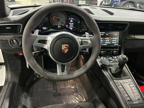 Used 2015 Porsche 911 GT3 RWD image 15