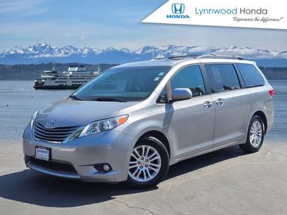 Used 2017 Toyota Sienna XLE w/ XLE Navigation Package