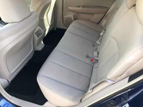 Used 2010 Subaru Outback 2.5i Premium image 23