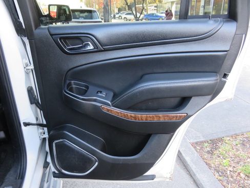 Used 2016 Chevrolet Tahoe LTZ image 32