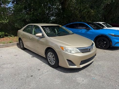 Used 2012 Toyota Camry FWD image 2
