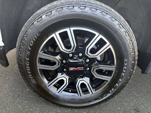 Certified 2022 GMC Sierra 3500 AT4 w/ AT4 Premium Plus Package AWD/4WD image 35