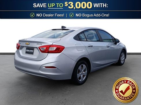 Used 2017 Chevrolet Cruze LS FWD image 7