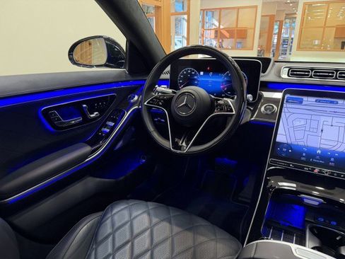 Certified 2025 Mercedes-Benz S 580 4MATIC Sedan image 7