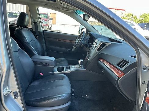 Used 2016 Toyota Camry SE image 35