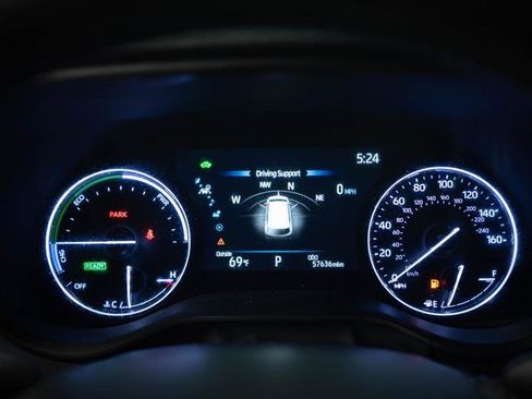 Used 2023 Toyota Sienna Limited AWD/4WD image 19