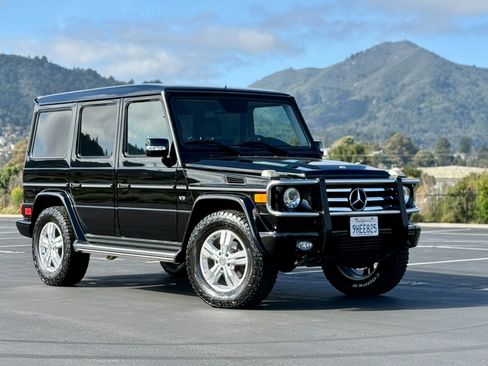 Used 2010 Mercedes-Benz G 550 image 1