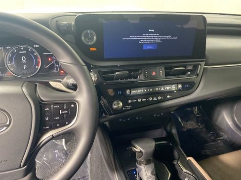 Certified 2025 Lexus ES 350 350 w/ Premium Package image 15