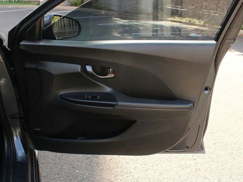 Used 2019 Hyundai Veloster Turbo R-Spec FWD image 19