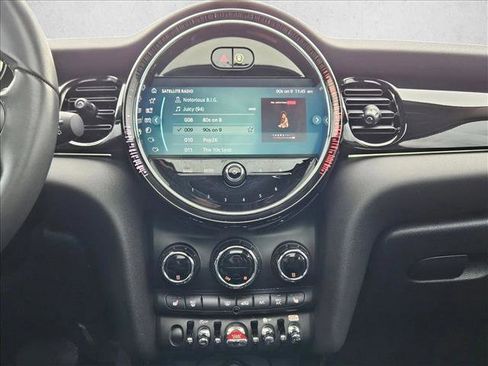 Used 2023 MINI Cooper S image 13