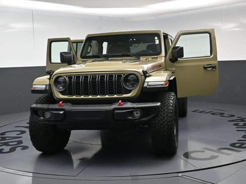Used 2025 Jeep Wrangler Unlimited Rubicon AWD/4WD image 22