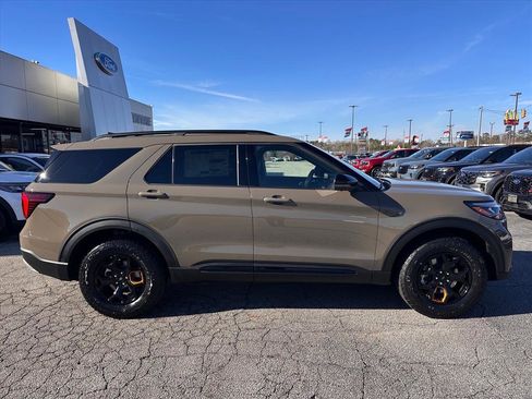 New 2026 Ford Explorer Tremor w/ Tremor Ultimate Package image 2