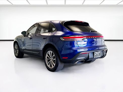 Used 2024 Porsche Macan AWD/4WD image 6