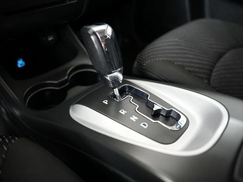 Used 2020 Dodge Journey SE w/ SE Popular Equipment Group FWD image 23